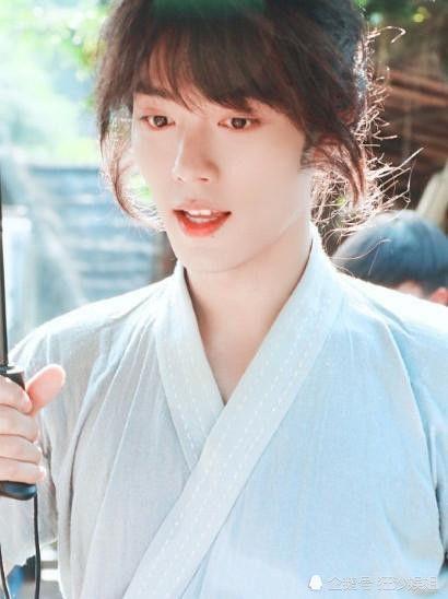 肖战谭松韵最新爆料,揭秘幕后故事与精彩瞬间 第3张 肖战谭松韵最新爆料,揭秘幕后故事与精彩瞬间 第3张